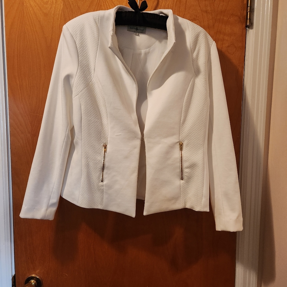 Kate Rosy white coat with gold zipper pockets. Size XL